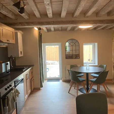 Maisonnette De Charme - Piscine Interieure Privee Chauffee En Option בית נופש