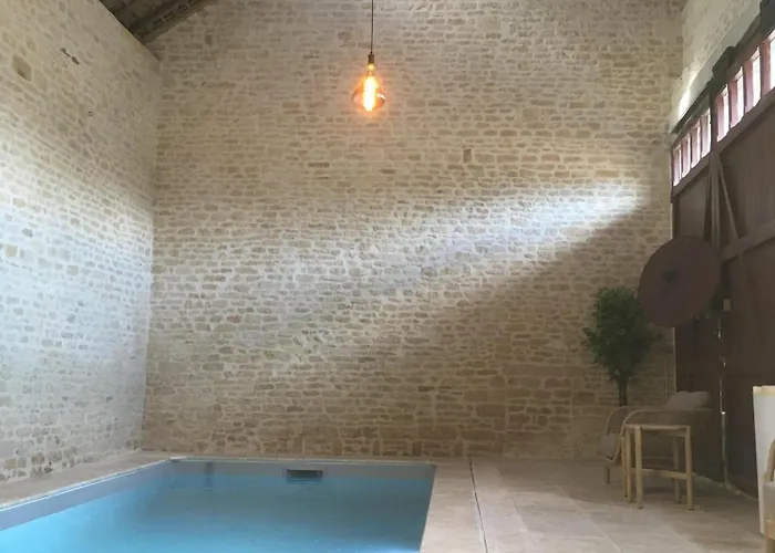 Maisonnette De Charme - Piscine Interieure Privee Chauffee En Option Σπίτι διακοπών