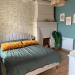 Maisonnette De Charme - Piscine Interieure Privee Chauffee En Option 펜션 *