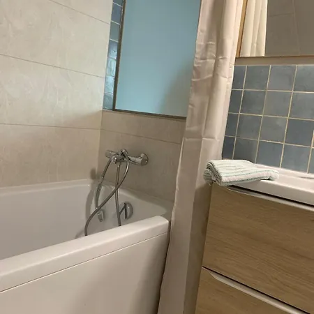 Maisonnette De Charme En Bord De Holiday home Luc-sur-Mer